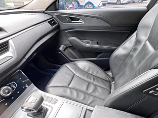 HONGQI H5  2022 YEAR CLASSIC YEAR 1.8T AUTOMATIC SMART LINK &#30021 2022