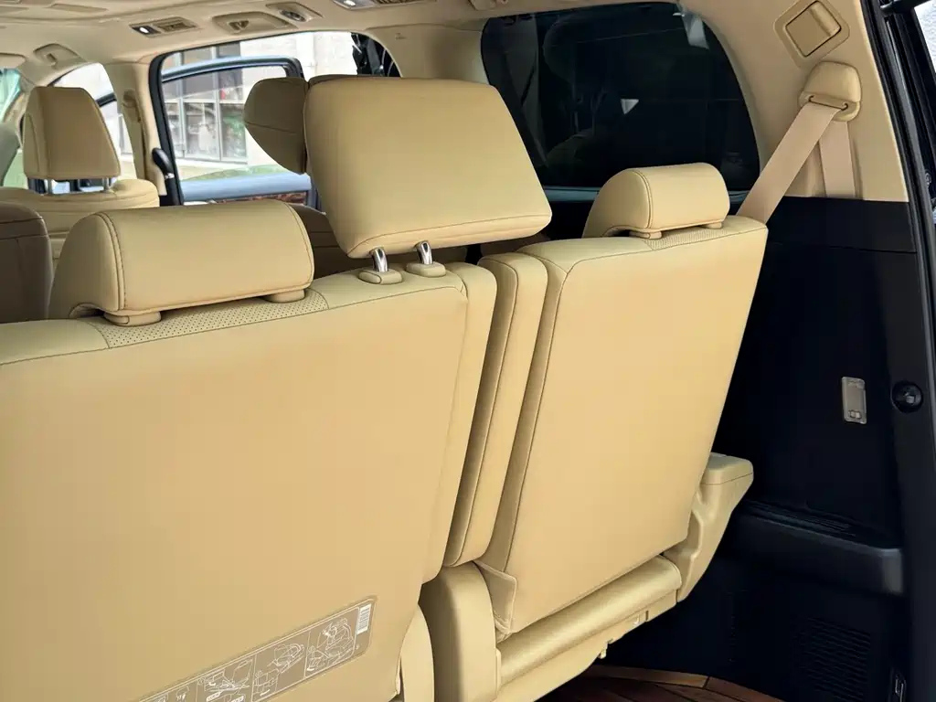 TOYOTA ALPHARD 2018