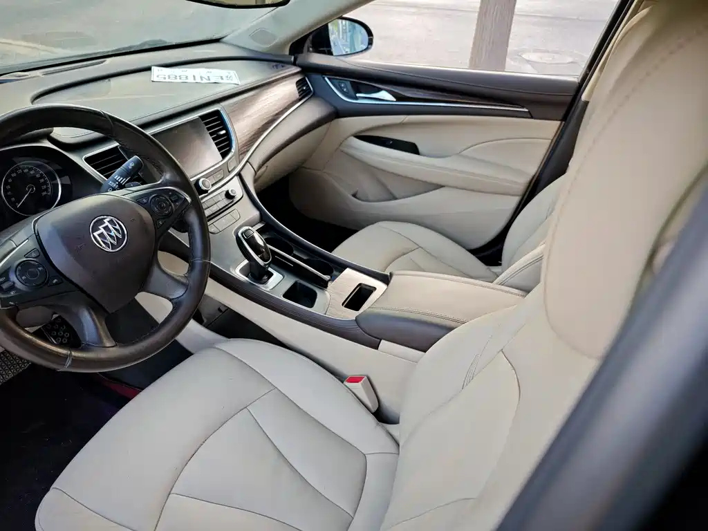BUICK LACROSSE 2017