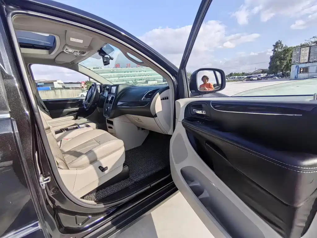 CHRYSLER BIG 捷龙 IMPORT 2015