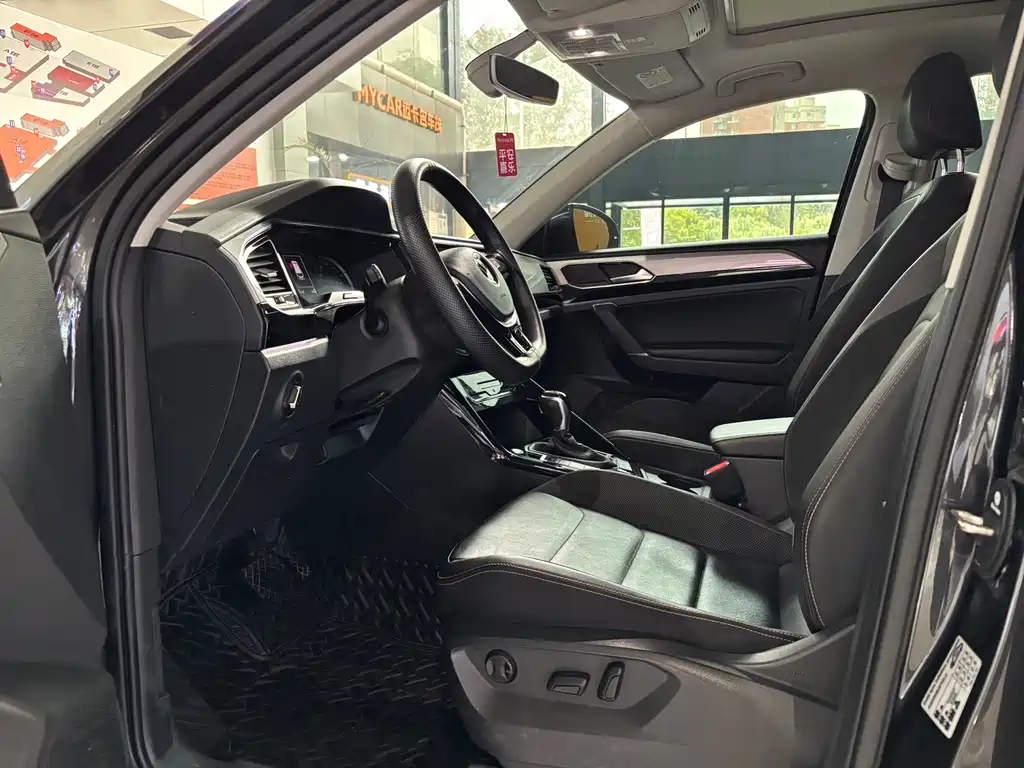 VOLKSWAGEN TAYRON 2020