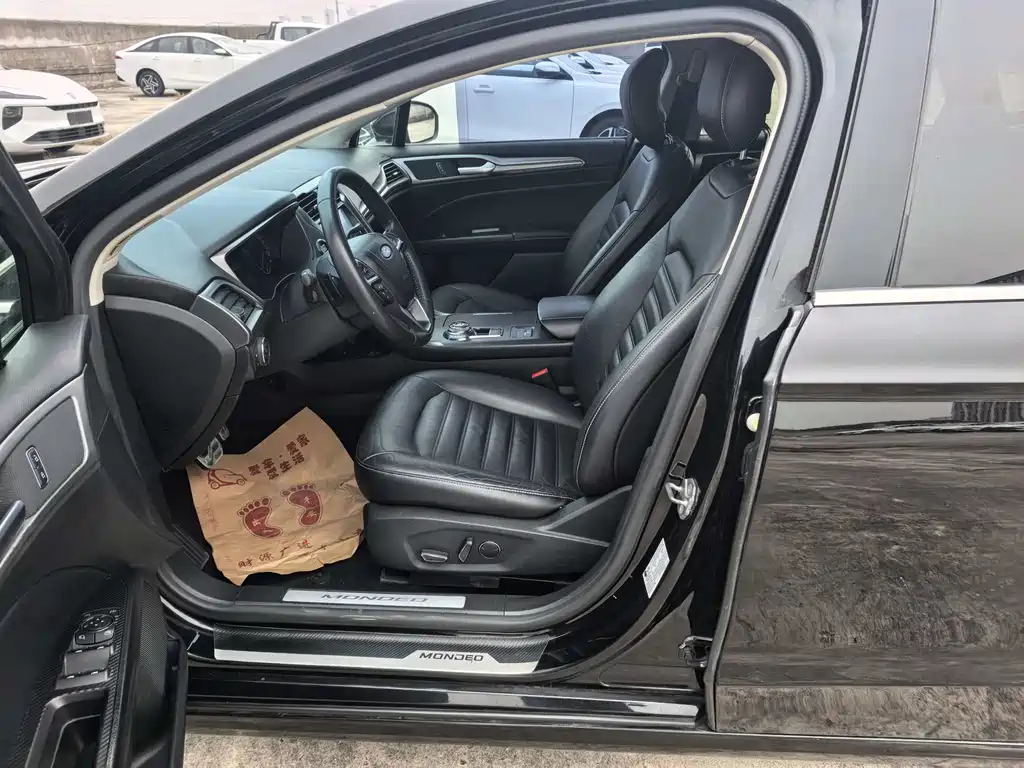 FORD MONDEO 2017