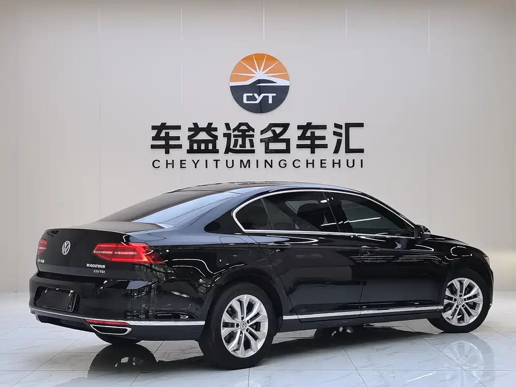 VOLKSWAGEN MAGOTAN 2018