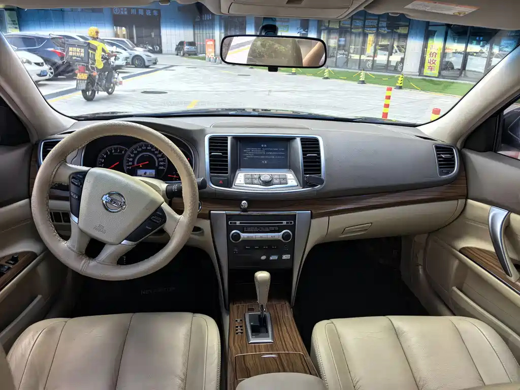 NISSAN TEANA 2012