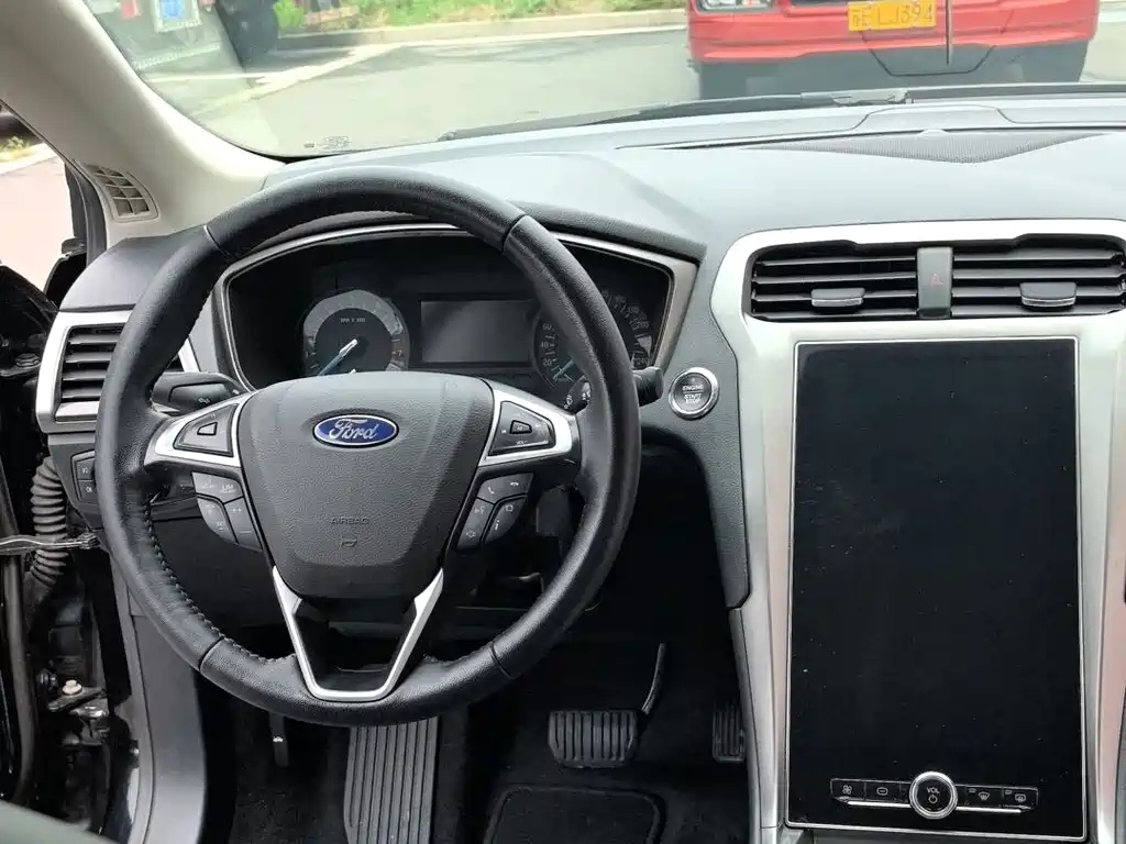 FORD MONDEO 2020