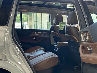 MERCEDES BENZ GLS  2024 YEAR GLS 450 4MATIC LUXURY 2024