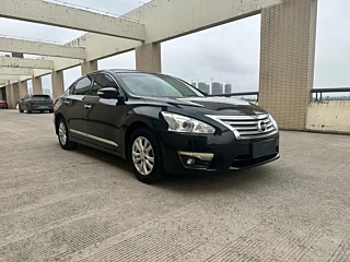 NISSAN TEANA 2015