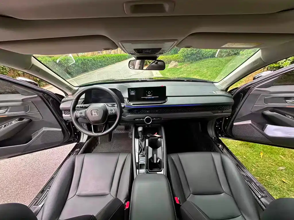 HONDA ACCORD 2025