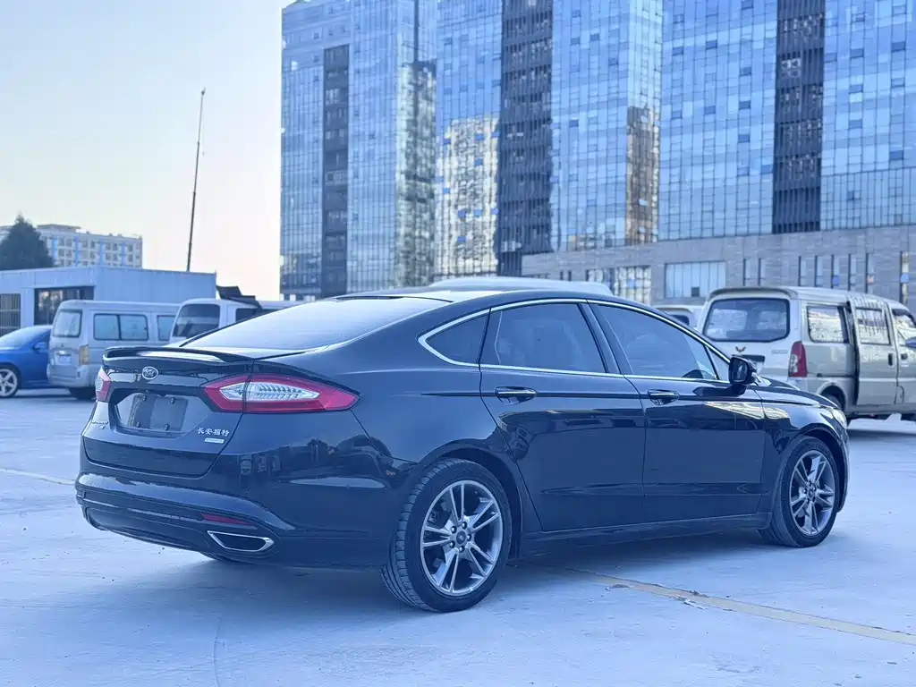 FORD MONDEO 2015