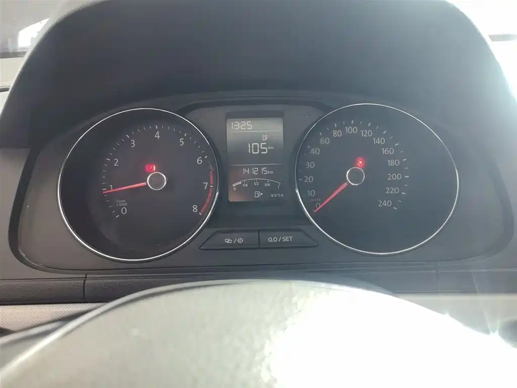 VOLKSWAGEN LAVIDA 2016