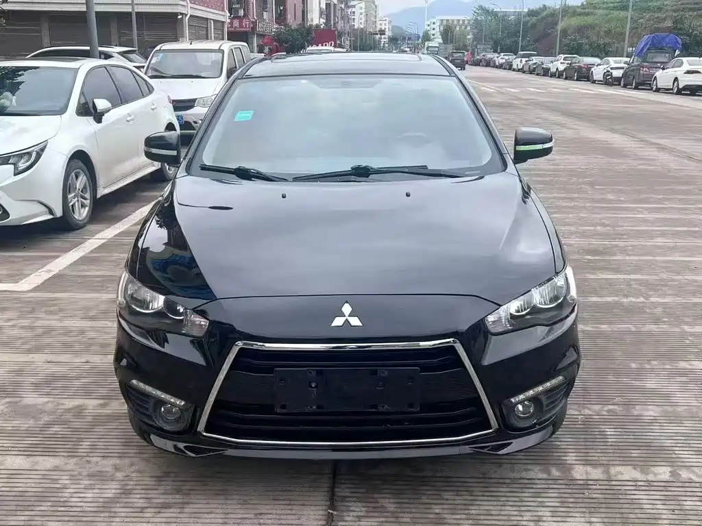 MITSUBISHI LANCER EX 2016