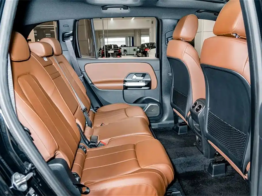 MERCEDES BENZ GLB 2023