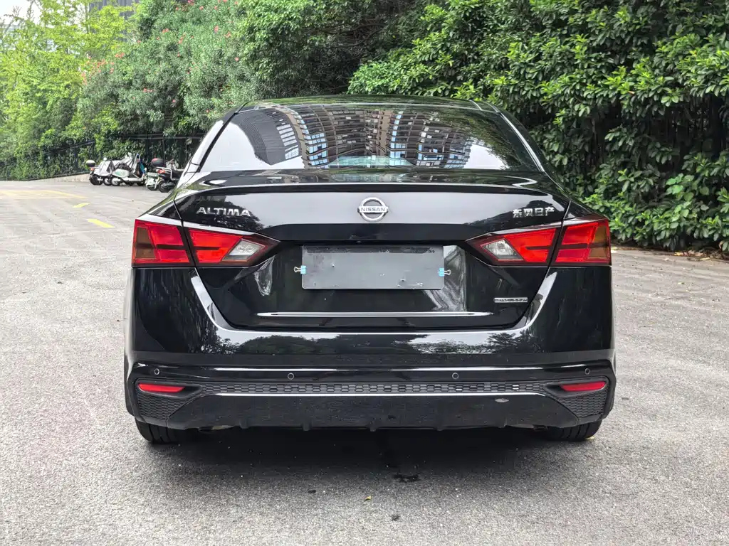 NISSAN TEANA 2021