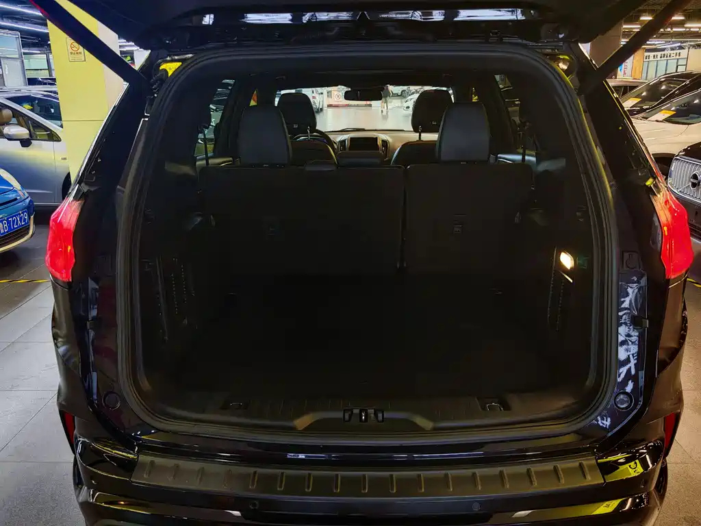 FORD EDGE 2021