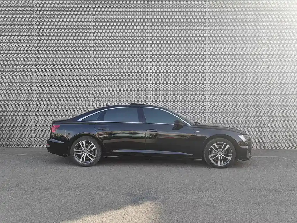AUDI A6L 2022