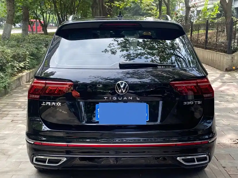 VOLKSWAGEN TIGUAN L 2023