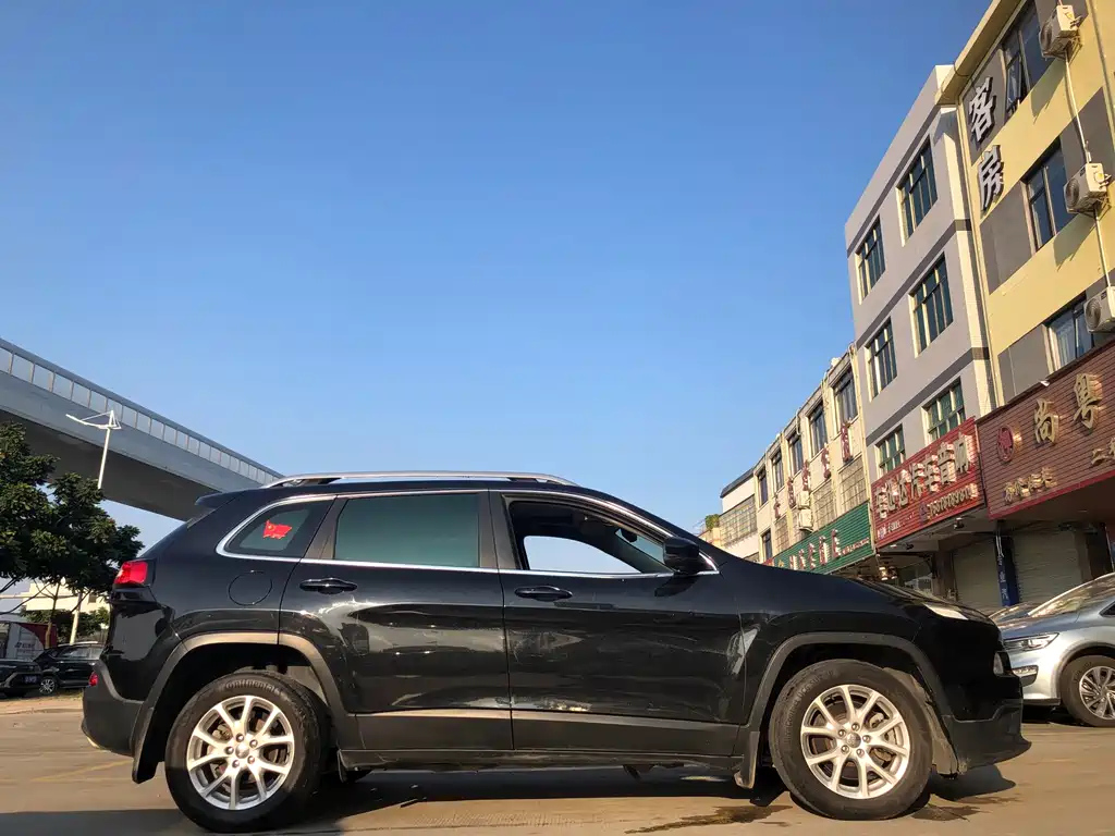 JEEP CHEROKEE 2016
