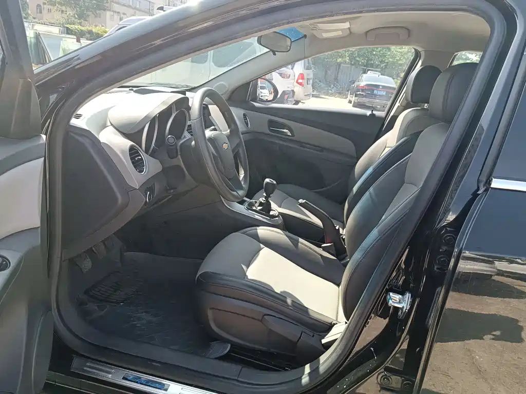 CHEVROLET CRUZE 2014