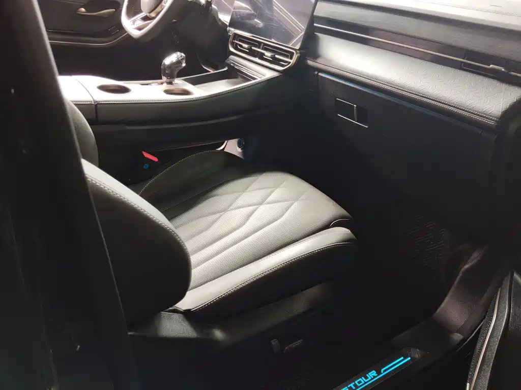 JETOUR SHANHAI L9 2024