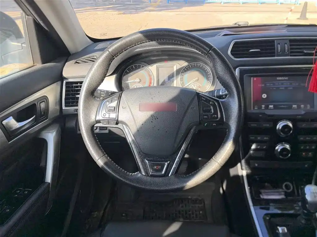 HAVAL H2 2015