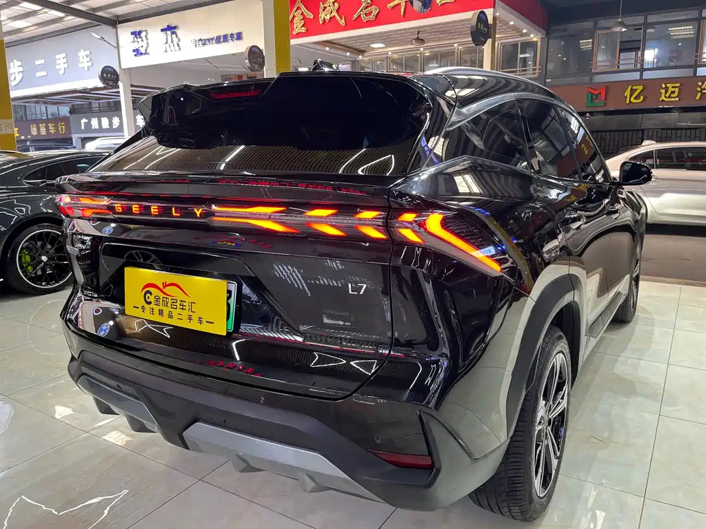 GEELY GALAXY GALAXY L7 2023