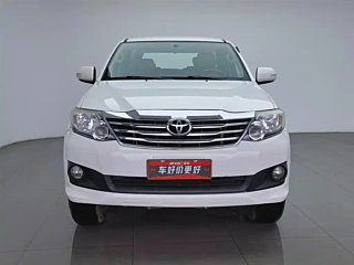 TOYOTA FORTUNER