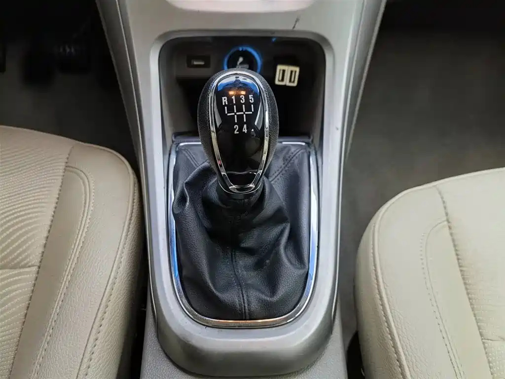 BUICK EXCELLE 2013