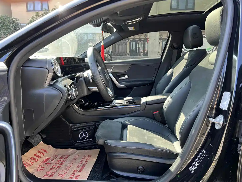 MERCEDES BENZ A-CLASS 2020