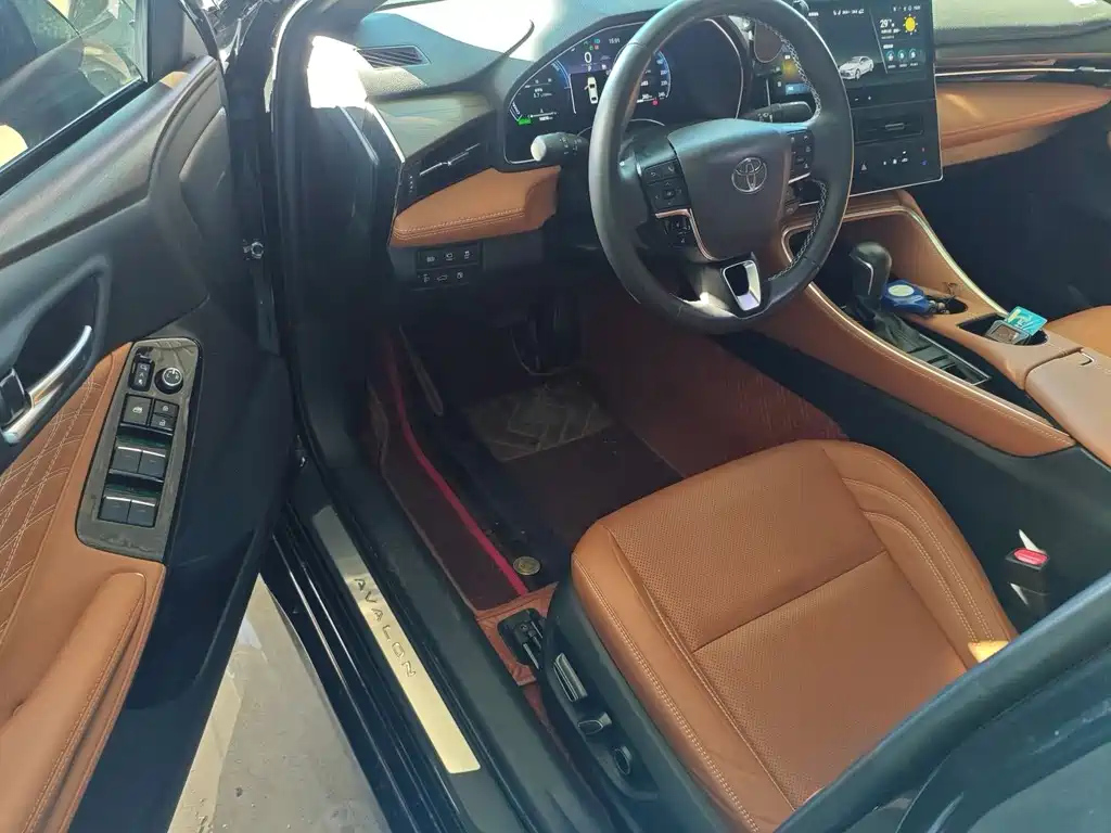 TOYOTA AVALON 2024