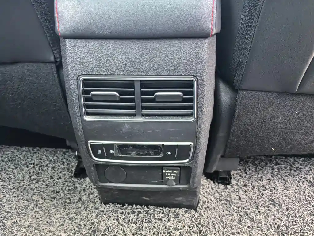 DONGFENG FORTHING SX6 2019