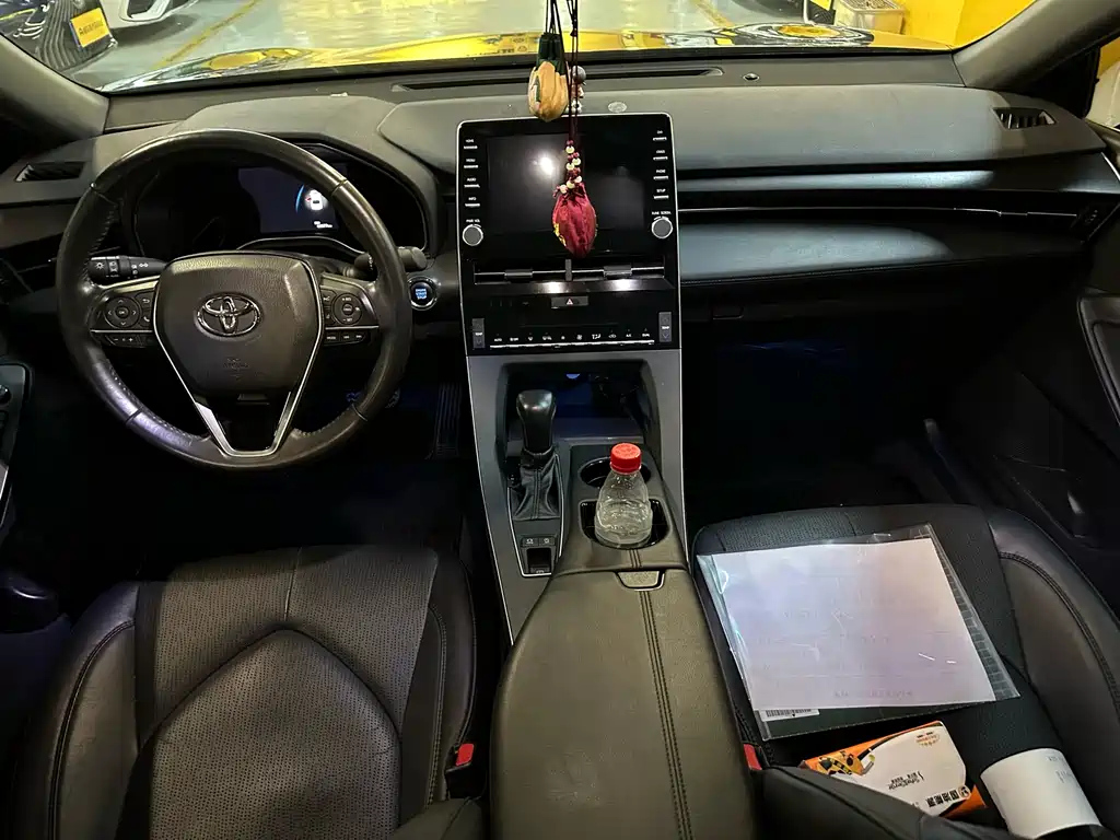 TOYOTA AVALON 2022