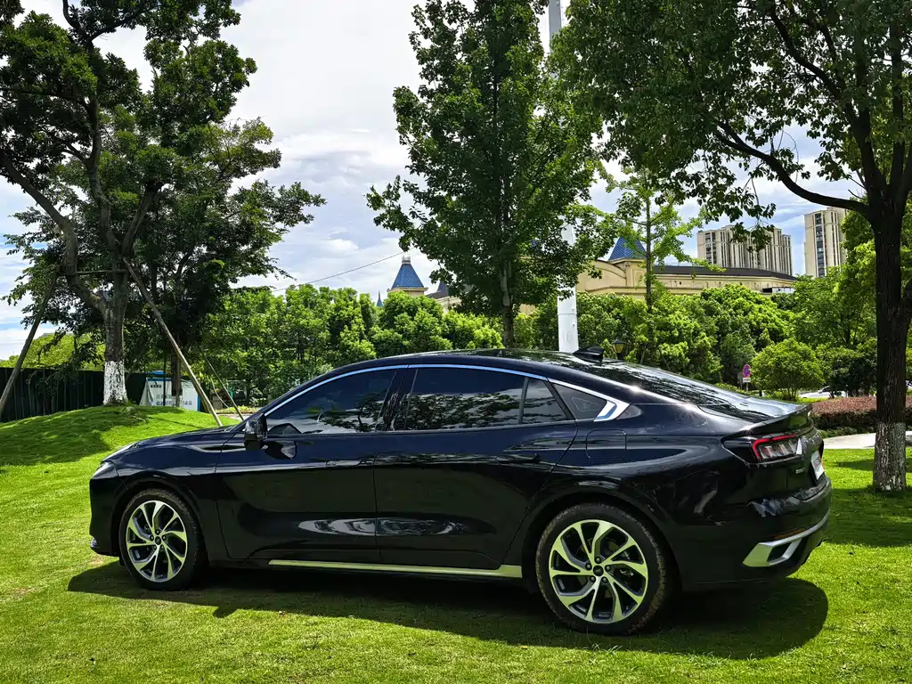 FORD MONDEO 2022