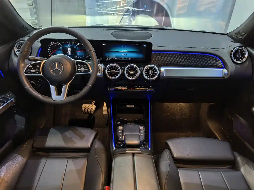 MERCEDES BENZ GLB 2022