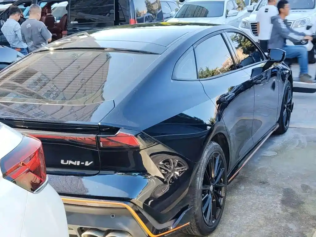 CHANGAN UNI-V 2023