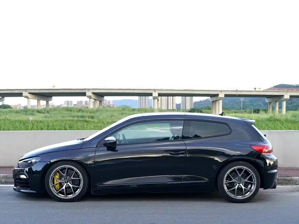 VOLKSWAGEN SCIROCCO 2011
