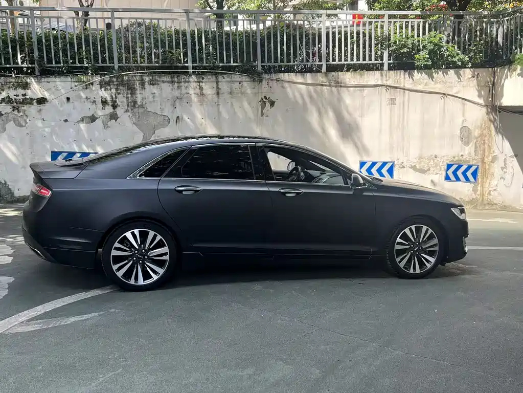 LINCOLN MKZ 2017