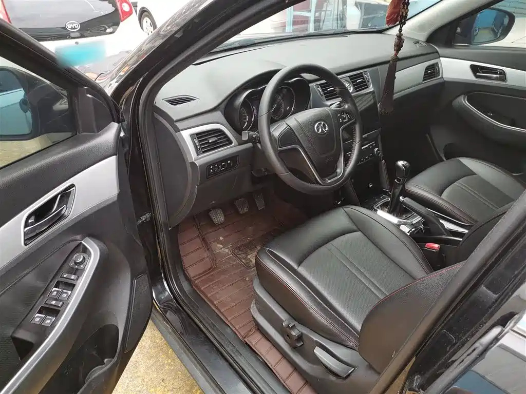 BAIC SENOVA X55 2016