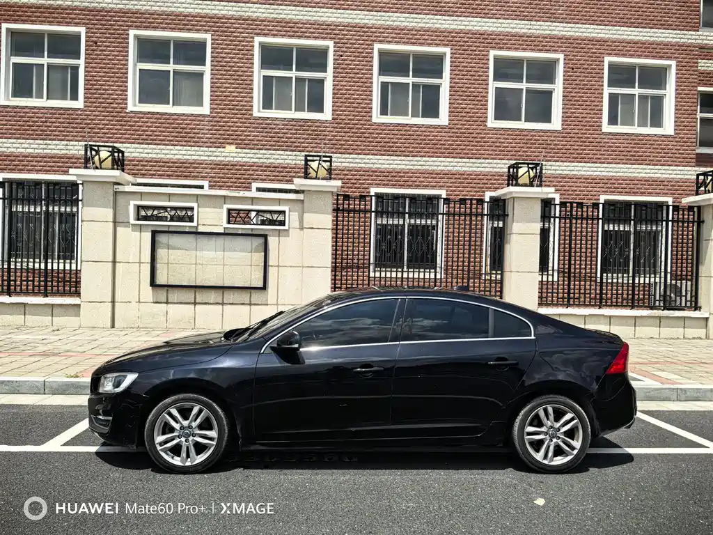 VOLVO S60 2014