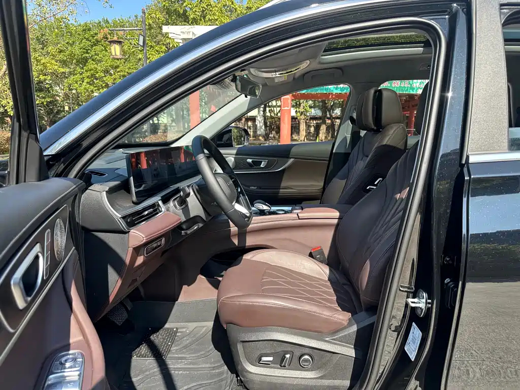 CHERY TIGGO 8 PRO 2025