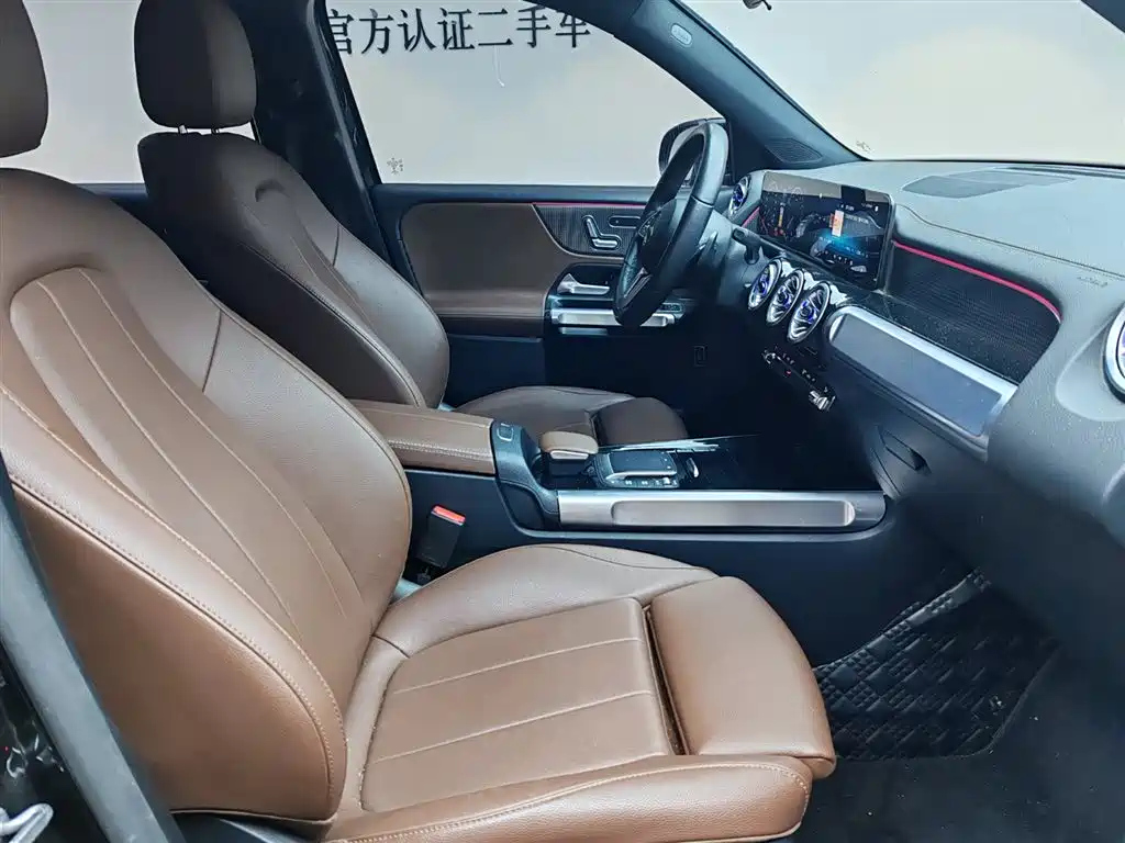 MERCEDES BENZ GLB 2021