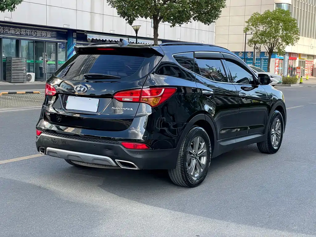HYUNDAI SANTAFE 2015