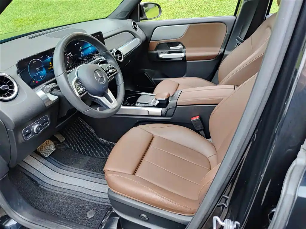 MERCEDES BENZ GLB 2021