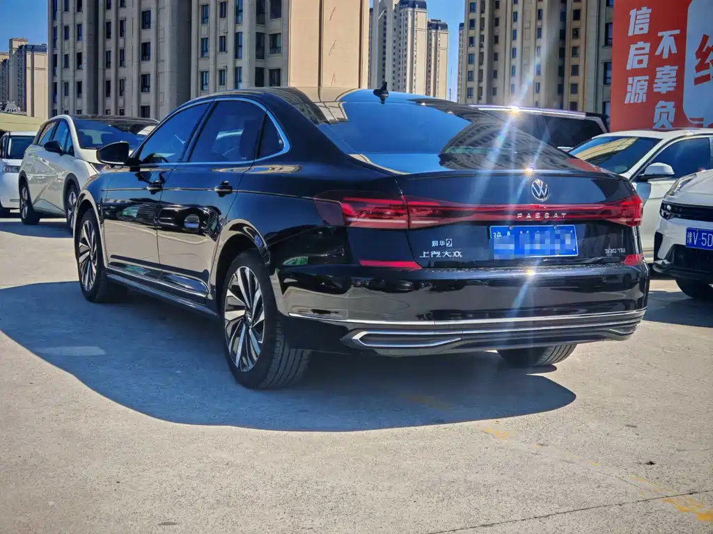 VOLKSWAGEN PASSAT 2022