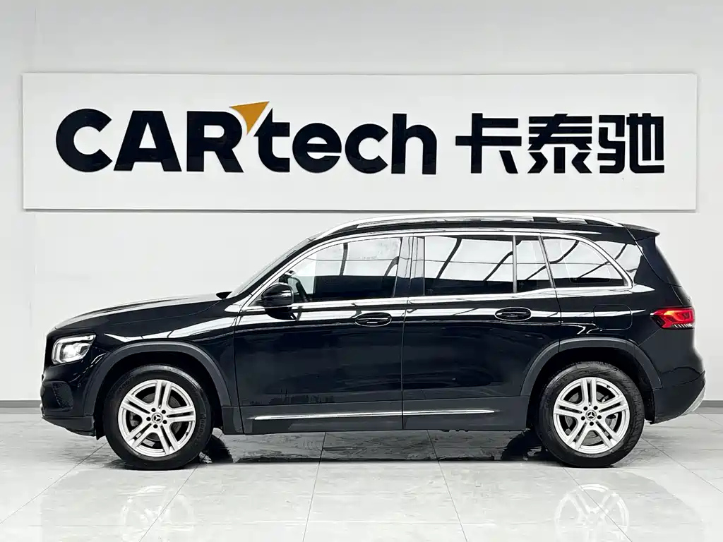 MERCEDES BENZ GLB 2022