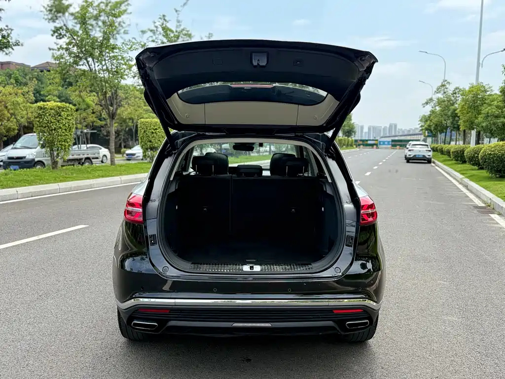 HONGQI HS5 2021