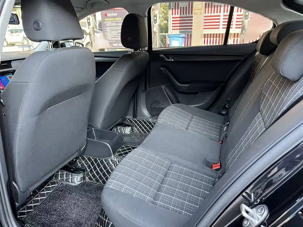 SKODA OCTAVIA 2020