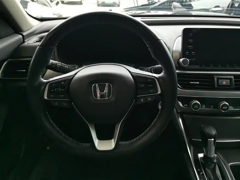 HONDA ACCORD 2018