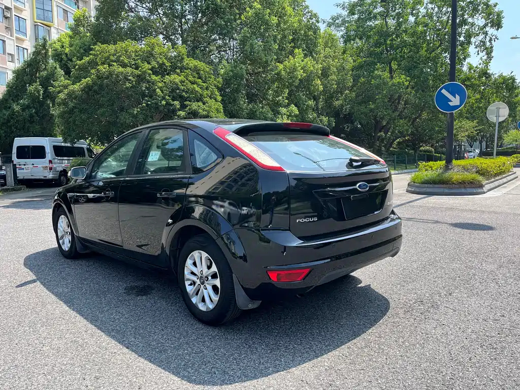 FORD FOCUS 2012