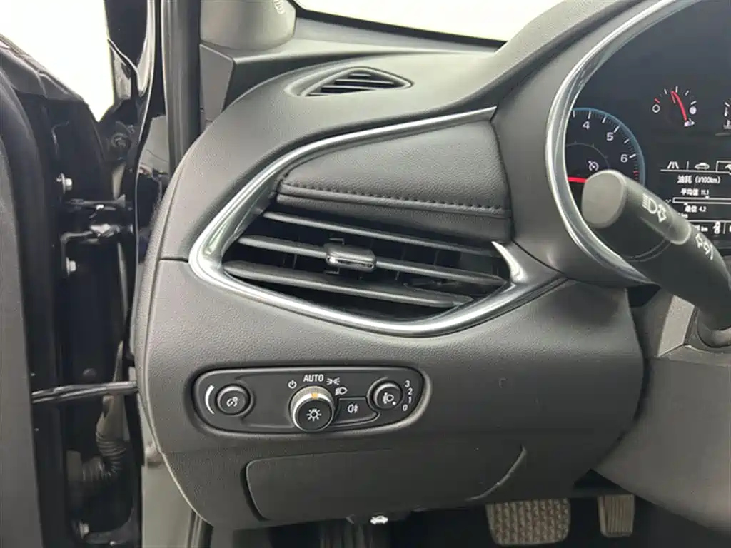 CHEVROLET MALIBU XL 2020