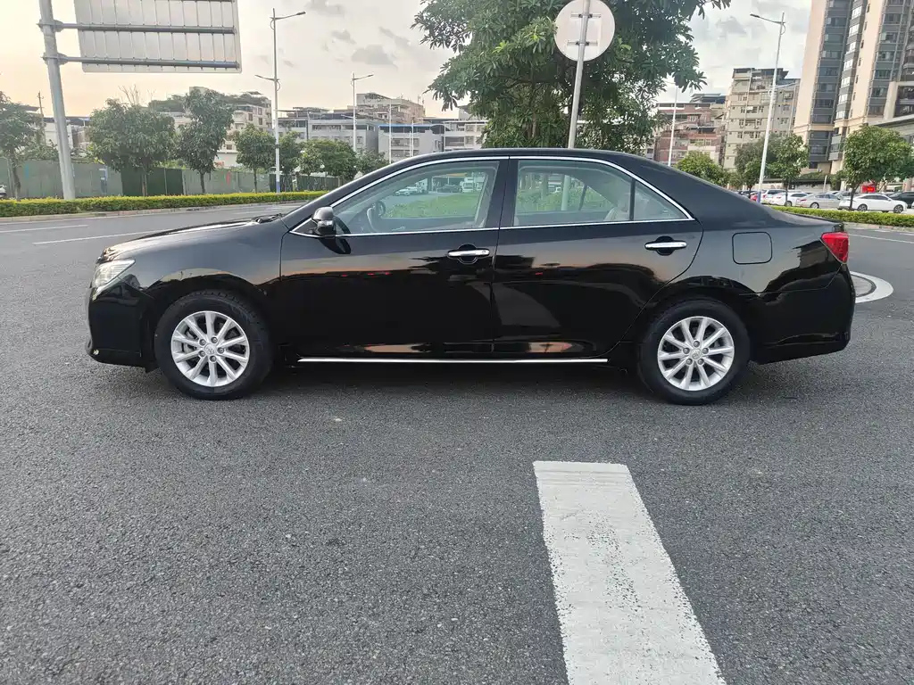 TOYOTA CAMRY 2013